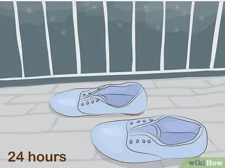 Image titled Scotchgard Shoes Step 11