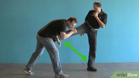 Image titled Go Into a Jeet Kune Do Stance Step 27