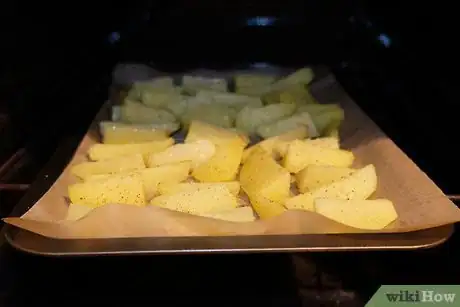 Image titled Keep Roast Potatoes Crispy After Cooking Step 13