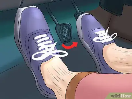 Image titled Jump Start a Car Step 10