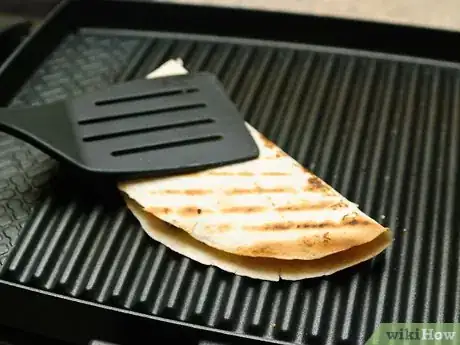 Image titled Use a Griddle Step 10