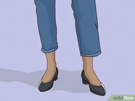 Image titled What Shoes Should You Wear with Straight Leg Jeans Step 3