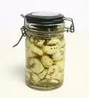 Preserve Fresh Garlic