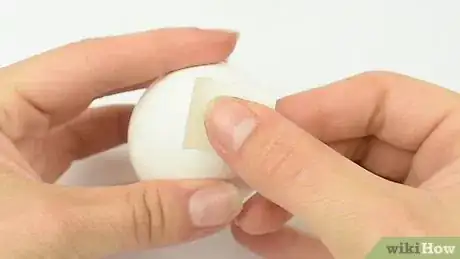 Image titled Blow Out Eggs Step 1