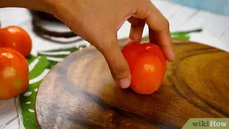 Image titled Slice a Tomato Step 3