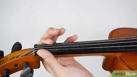 Image titled Do Vibrato on a Violin Step 5