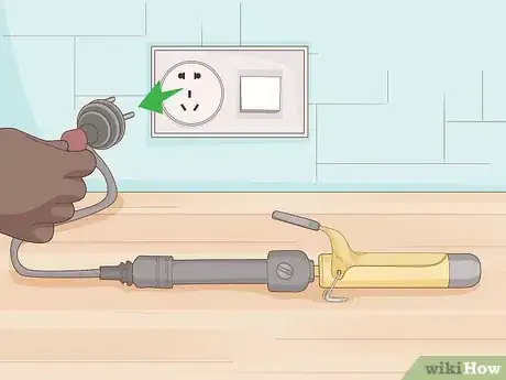 Image titled Clean a Curling Iron Step 11