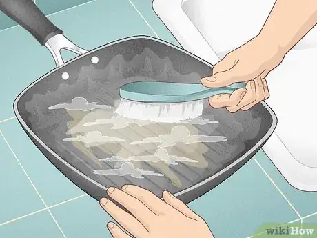 Image titled Clean a Grill Pan Step 3