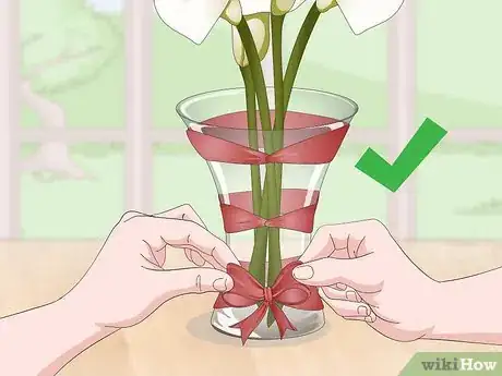 Image titled Decorate a Flower Vase with a Ribbon Step 10