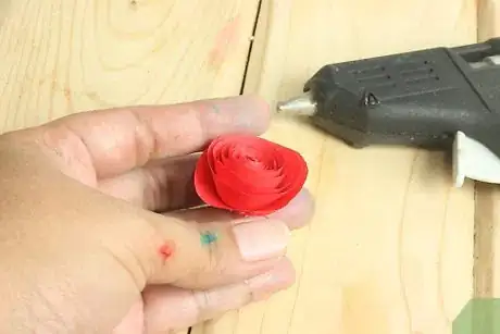 Image titled Make a Rainbow Rose Step 13Bullet2