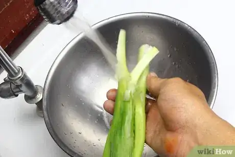 Image titled Select and Use Leeks Step 8