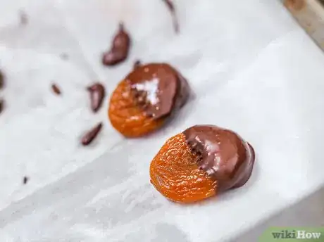 Image titled Make Chocolate Covered Fruit Step 19