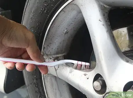 Image titled Remove Brake Dust from Aluminum Wheels Step 7