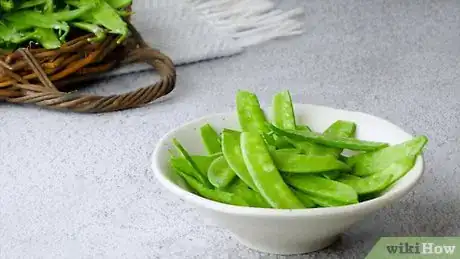 Image titled Prepare Snow Peas for Cooking Step 7