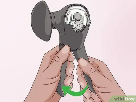 Image titled Use an Oxo Can Opener Step 1