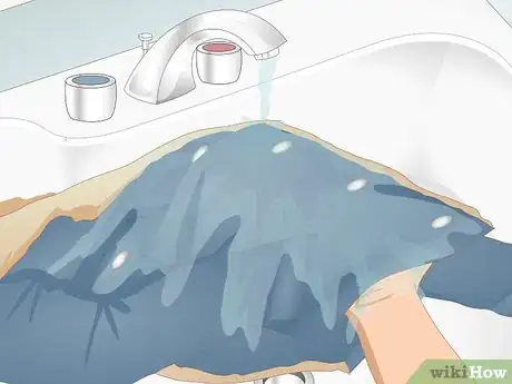 Image titled Wash a Sherpa Jacket Step 14