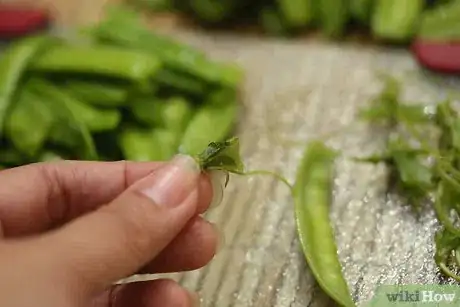 Image titled Cook Snow Peas Step 3