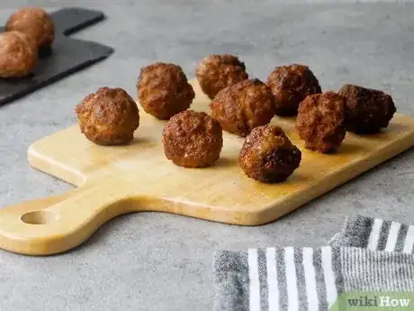 Image titled Freeze Meatballs Step 7