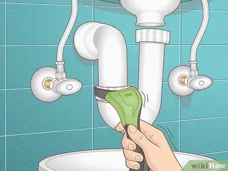 Image titled Replace a Bathroom Faucet Step 3