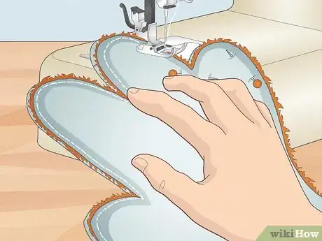 Image titled Make Fursuit Paws Step 10