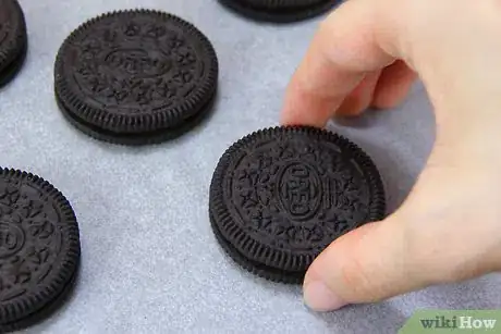 Image titled Crush Oreos Step 4