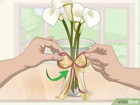 Image titled Decorate a Flower Vase with a Ribbon Step 4