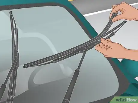 Image titled Stop Windshield Wiper Blades from Squeaking Step 10