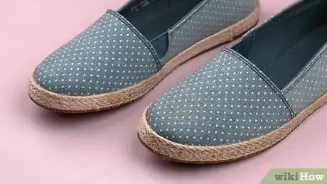 Image titled Clean Espadrilles Step 7