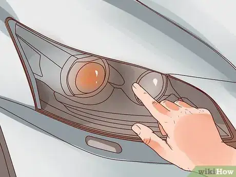 Image titled Instantly Remove Oxidation from Headlight Without Sandpaper Step 3