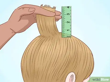 Image titled Cut a Pompadour Step 1