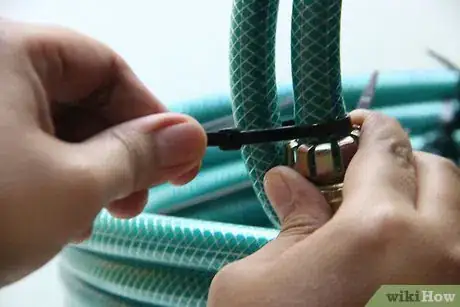 Image titled Make a Basket from a Garden Hose Step 10