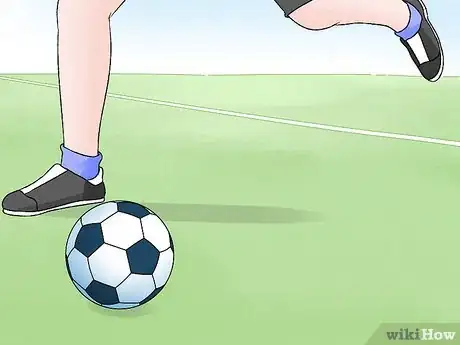 Image titled Pass a Soccer Ball Step 9