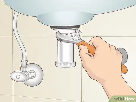 Image titled Fix a Leaky Sink Drain Pipe Step 10