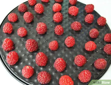 Image titled Dehydrate Raspberries Step 4