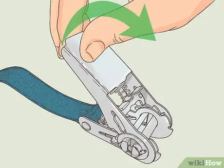 Image titled Use Ratchet Straps Step 1