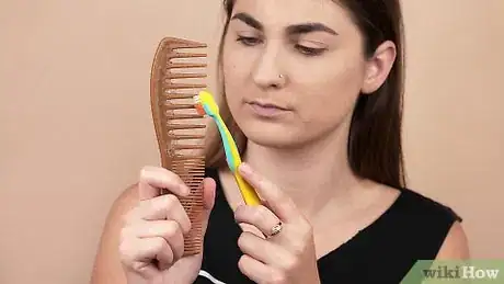 Image titled Comb Long Hair Step 16