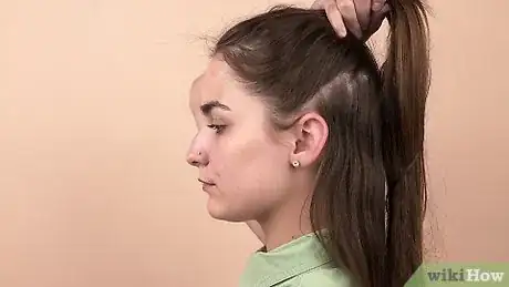 Image titled Get Ariana Grande's Hairstyle Step 2