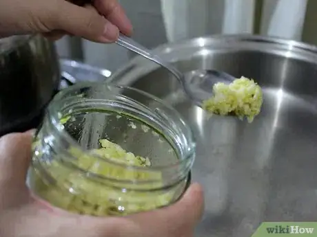 Image titled Keep Fresh Chopped Garlic Step 5