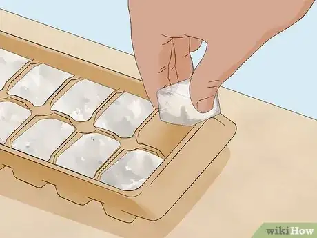 Image titled Make Ice Cubes with an Ice Tray Step 7