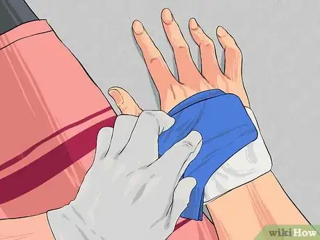 Image titled Apply First Aid without Bandages Step 15