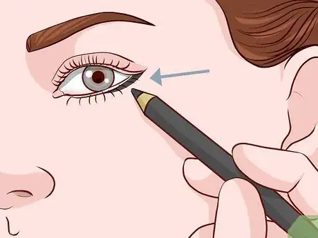 Image titled Apply Shadow on Hooded Eyes Step 11