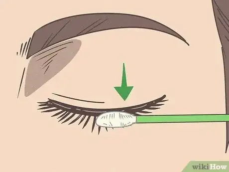 Image titled Remove Eyelash Extensions with Petroleum Jelly Step 3