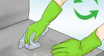 Clean an Electric Stove Top