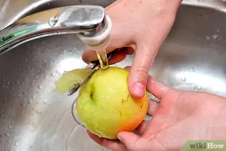 Image titled Ferment Apple Juice Step 2