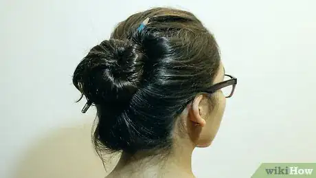 Image titled Make a Bun Without a Hair Tie Step 8