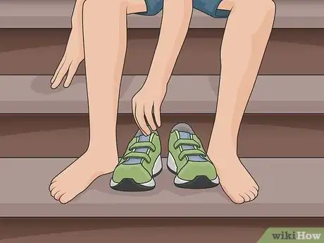 Image titled Get Rid of Foot Fungus at Home Step 12