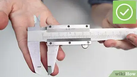 Image titled Use a Vernier Caliper Step 3