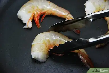 Image titled Thaw Frozen Shrimp Step 10