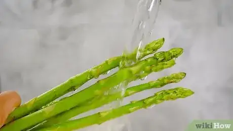 Image titled Clean Asparagus Step 1