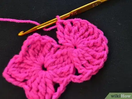 Image titled Bavarian Crochet Step 4